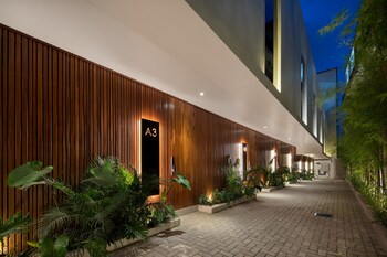 Echo Beach Villas 6,,4 star