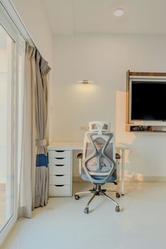 alaya stays midpoint uno 1 room suites