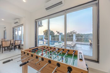 alaya stays midpoint uno 1 room suites