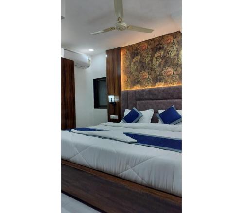 new hotel avni