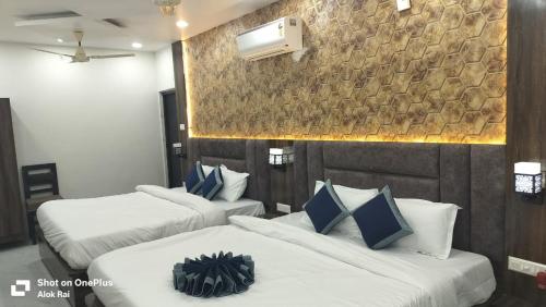 new hotel avni