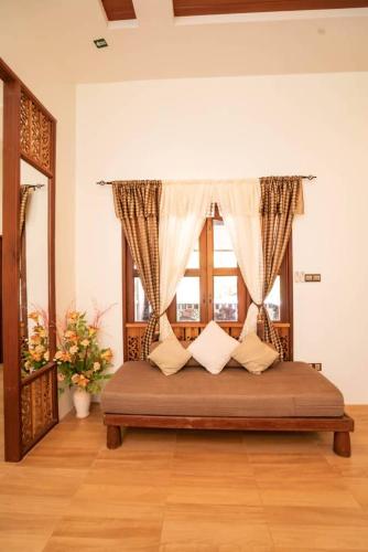 padimas villa datai valley