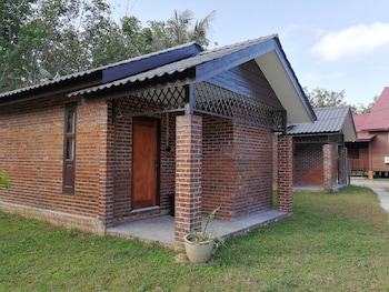 padimas villa datai valley