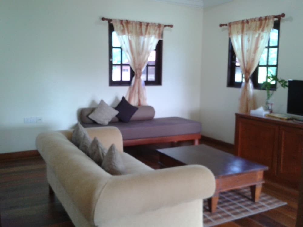 padimas villa datai valley