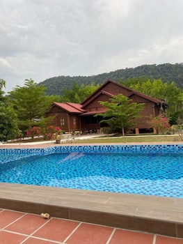 padimas villa datai valley