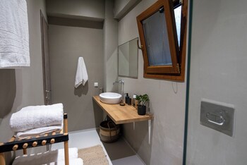 Marnos Grand Villa,,4 star