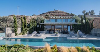 marnos grand villa