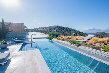 marnos grand villa