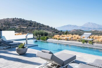 marnos grand villa