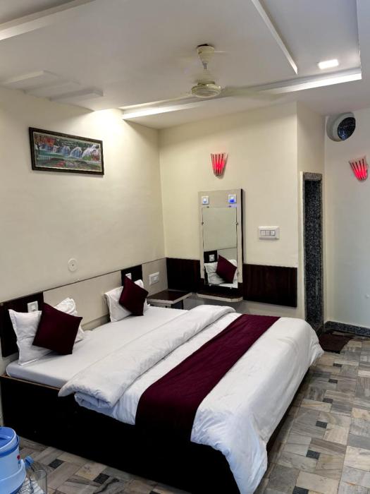 hotel new sun n rock