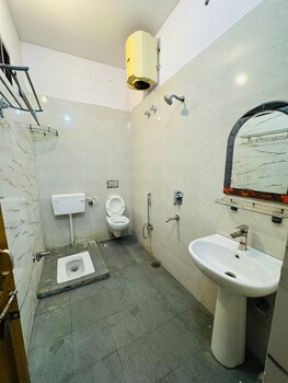 yugantar stay house