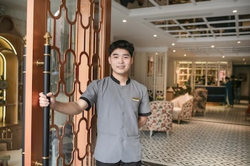 solar premium hotelandspa