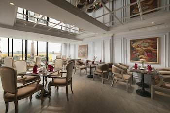 solar premium hotelandspa