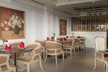 solar premium hotelandspa