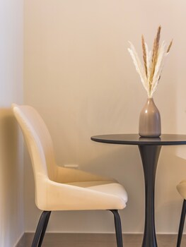 tranquil studio getaway in meydan city