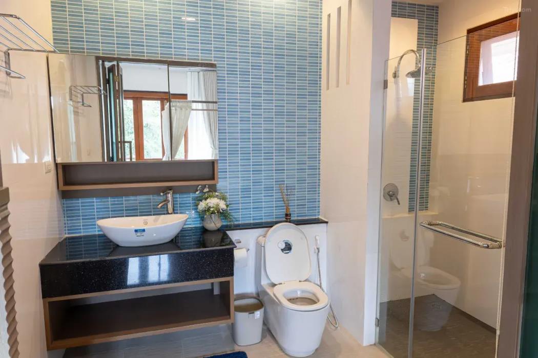premium villa baan kinlom chomlay