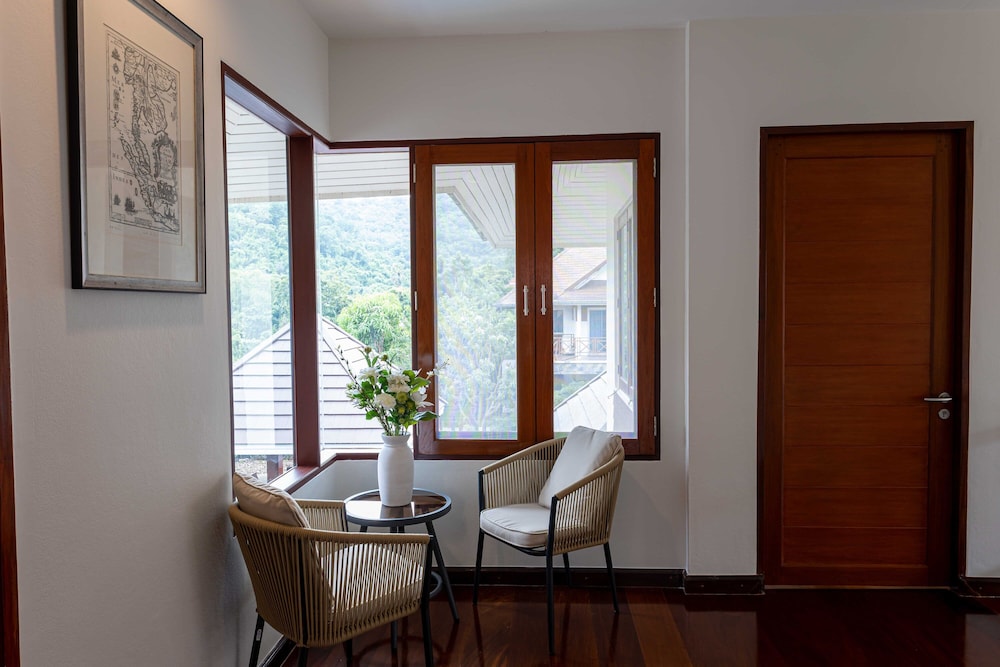 premium villa baan kinlom chomlay