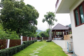 premium villa baan kinlom chomlay