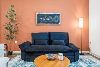 adeline apartments 15m to parks pet friendly free parking by heavenly homes