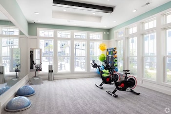 adeline apartments 15m to parks pet friendly free parking by heavenly homes