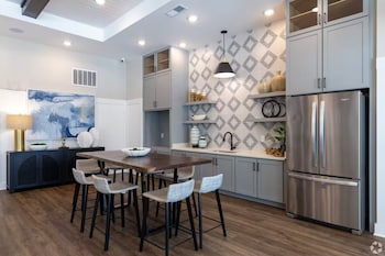 adeline apartments 15m to parks pet friendly free parking by heavenly homes