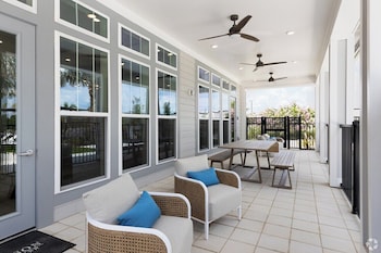 adeline apartments 15m to parks pet friendly free parking by heavenly homes