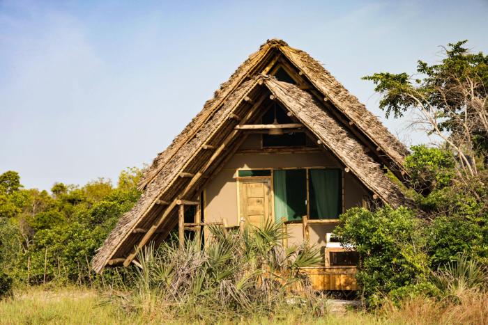 saadani beach camp