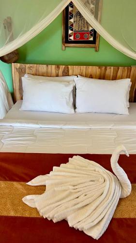 saadani beach camp