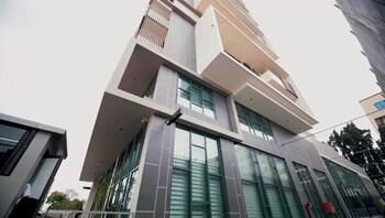 solaris apartments luxury by cozy