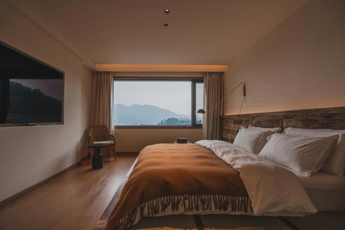 emeishan xiaoshanqing luxury resort
