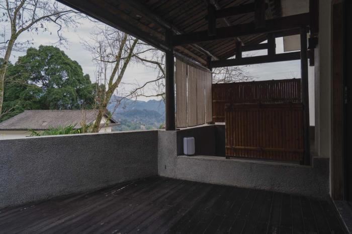 emeishan xiaoshanqing luxury resort
