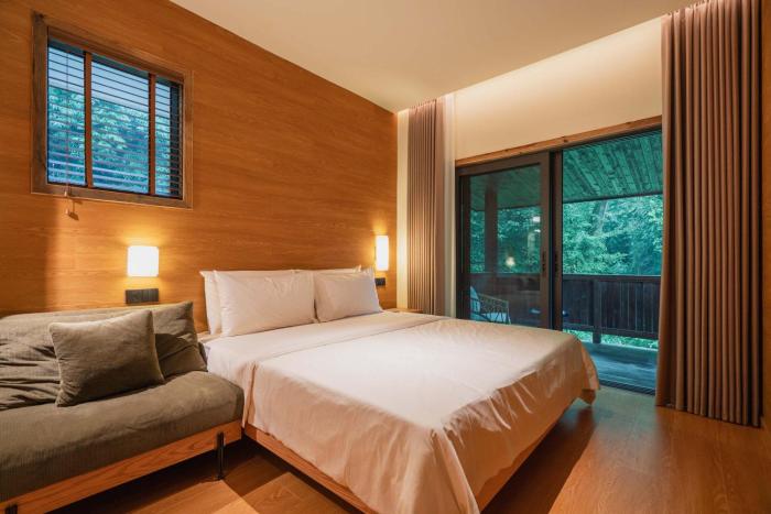 emeishan xiaoshanqing luxury resort