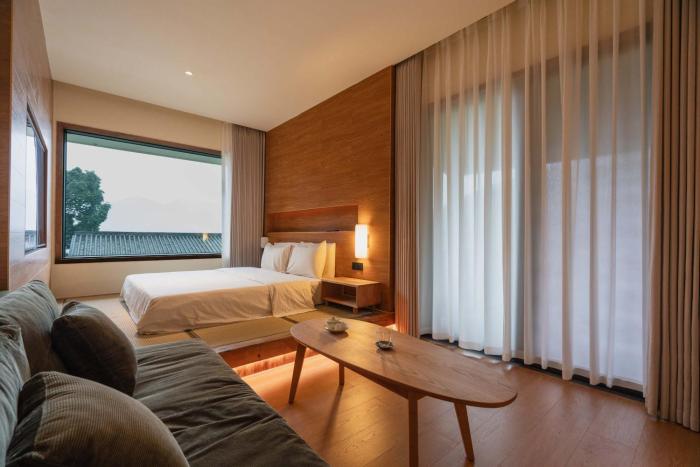 emeishan xiaoshanqing luxury resort