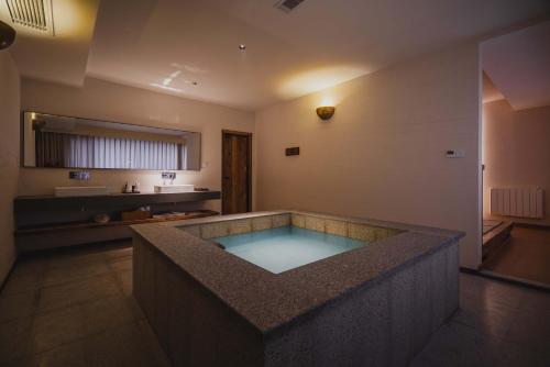emeishan xiaoshanqing luxury resort