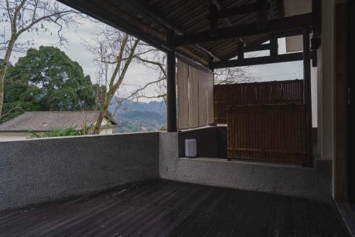 emeishan xiaoshanqing luxury resort