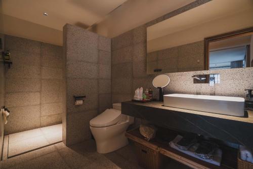 emeishan xiaoshanqing luxury resort