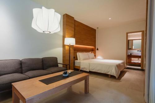 emeishan xiaoshanqing luxury resort