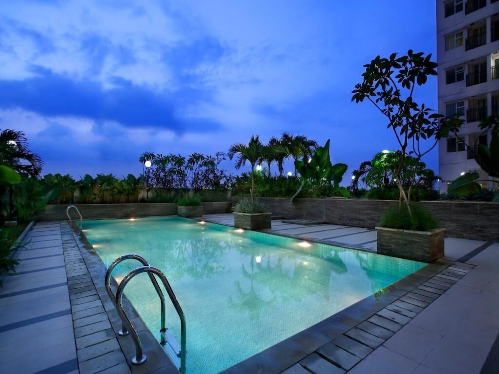 hotel santika depok