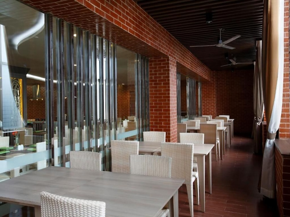 hotel santika depok