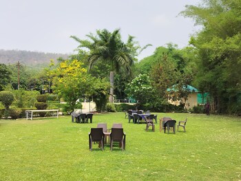 lemonwood riverside premium resort