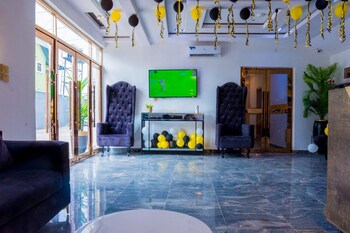 De Rome Hotel And Suites,,3 star