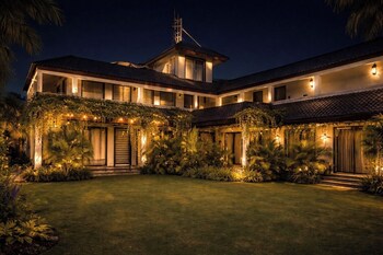 The Grand Kasturi Resort,,3 star
