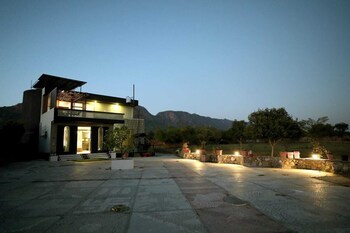 the nivaas at berhins farmstay