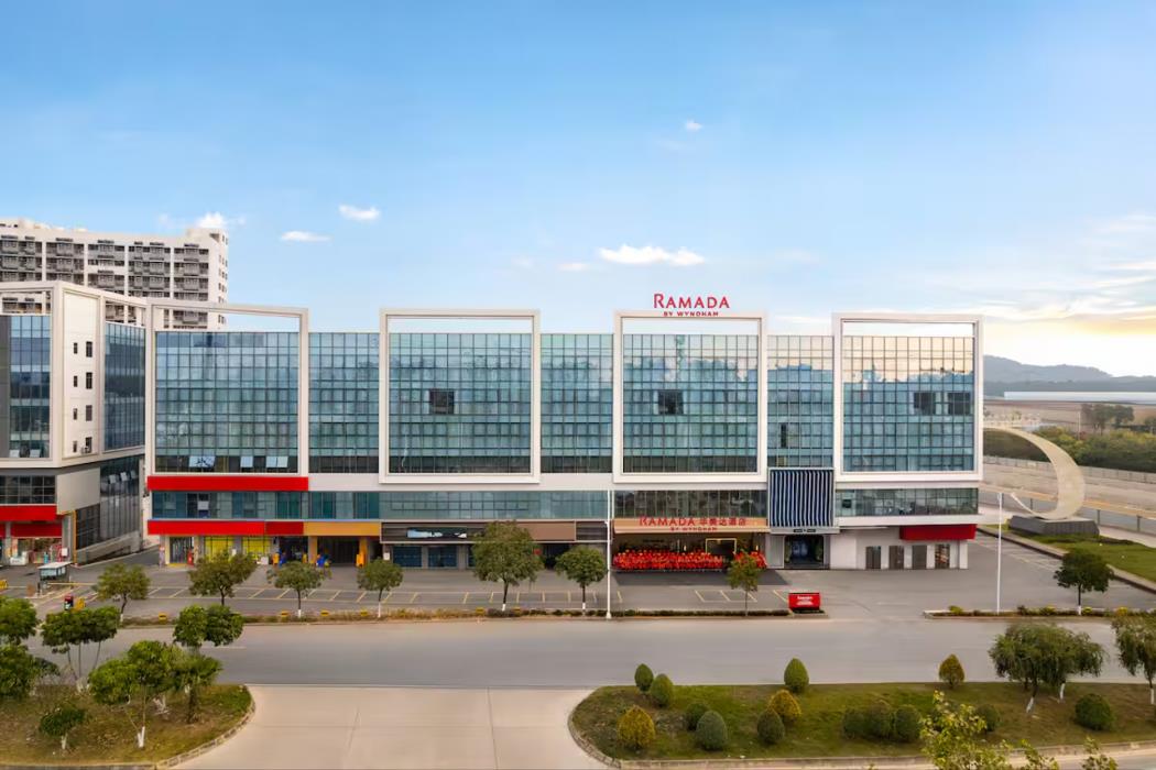 ramada by wyndham zhaoqing dawang