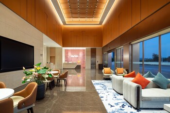Ramada By Wyndham Zhaoqing Dawang,,2 star