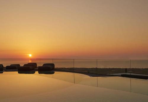 hotiday santorini oia