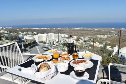 hotiday santorini oia