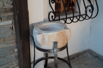 archontiko alexandros boutique hotel