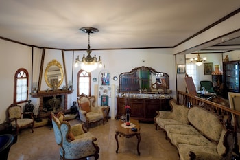 archontiko alexandros boutique hotel