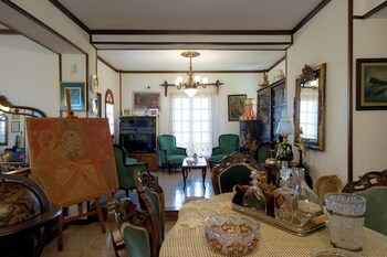 archontiko alexandros boutique hotel